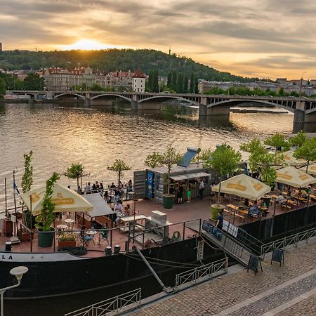 Cozy Homestay At Prague Main Station Luaran gambar