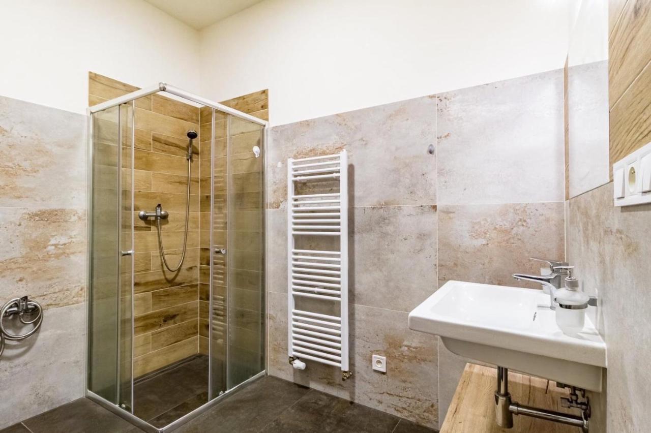 Cozy Homestay At Prague Main Station Luaran gambar