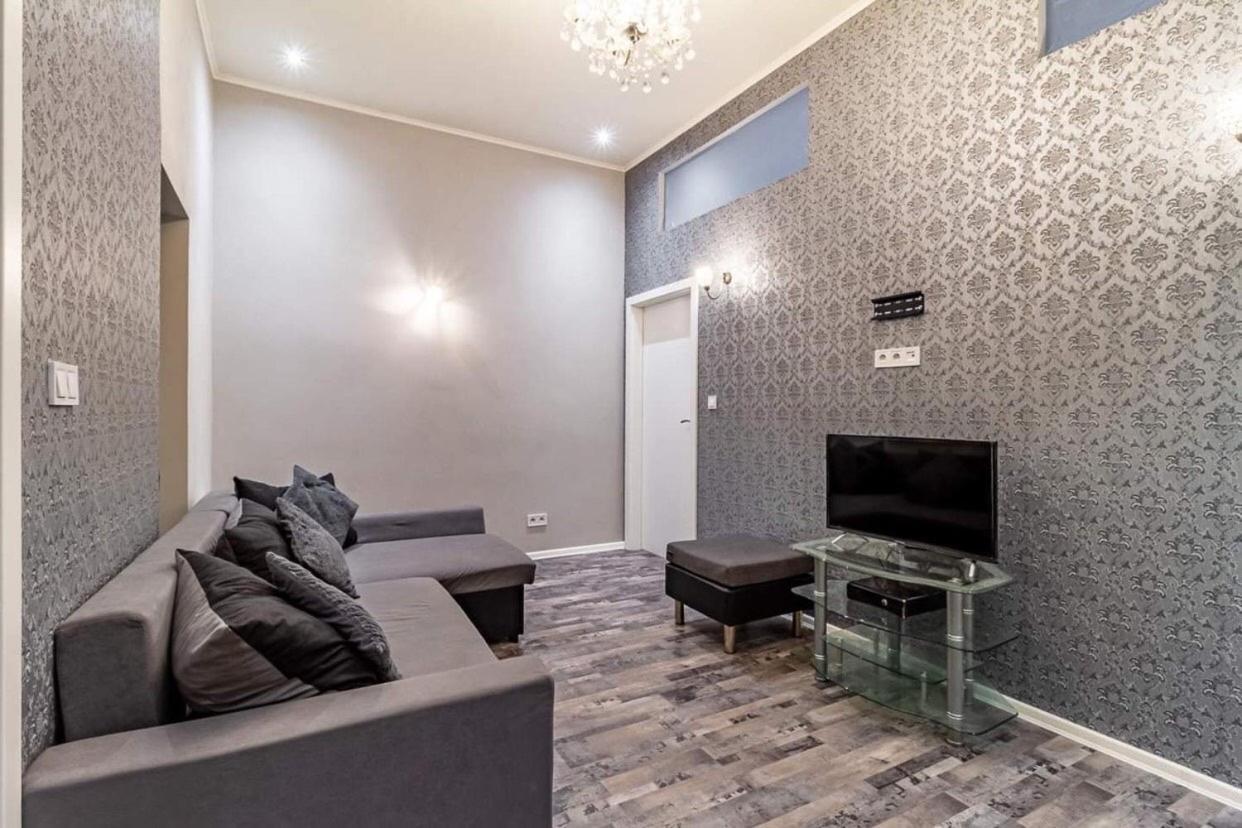 Cozy Homestay At Prague Main Station Luaran gambar